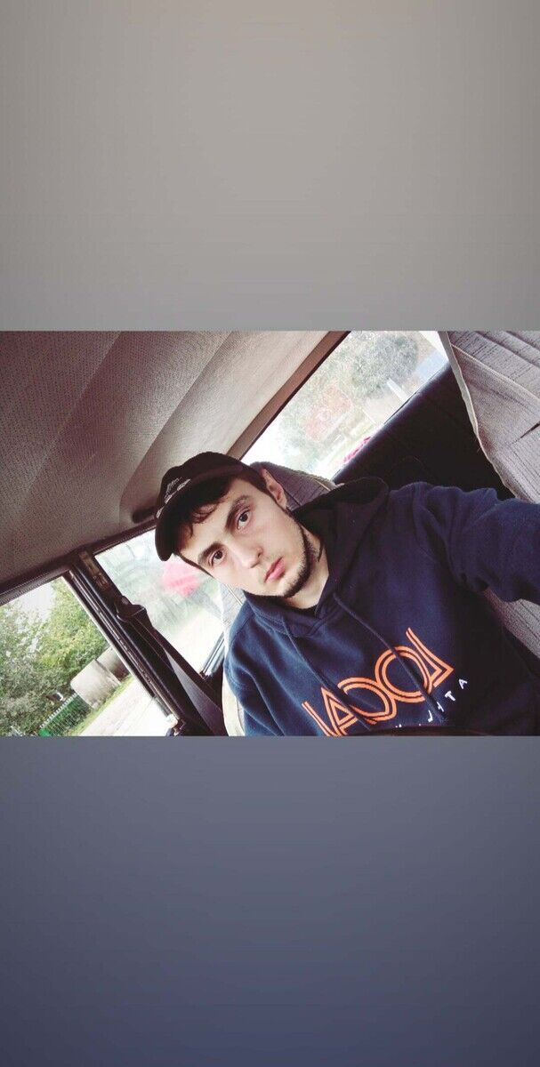  21699907  Valentin, 30 ,    