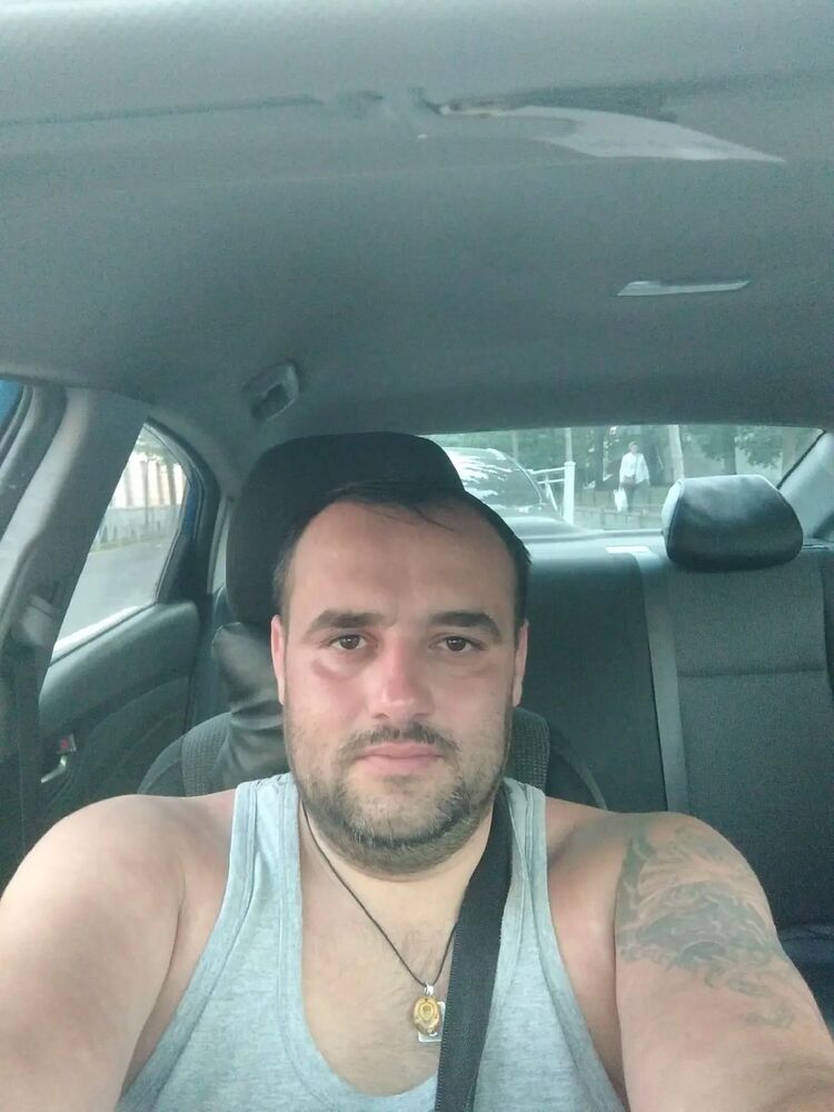  37071347  , 42 ,    