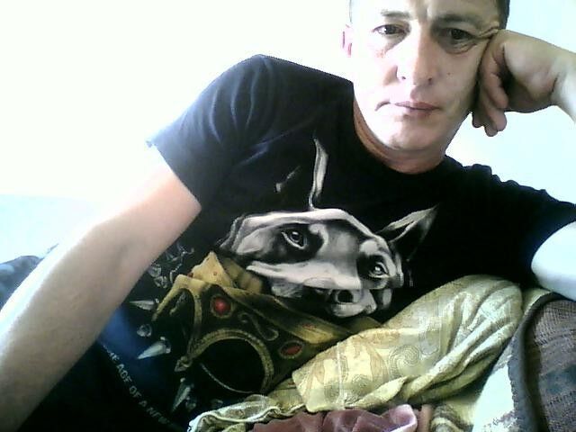  9710037  Sergio, 54 ,    
