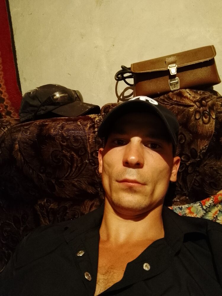  37584397  , 30 ,    