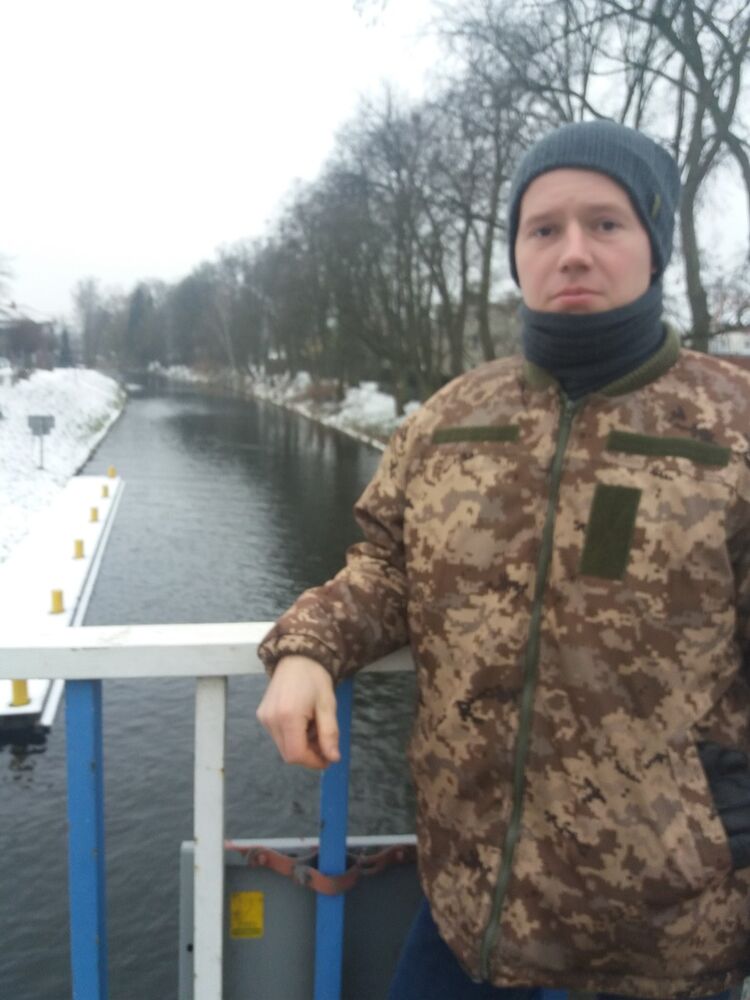  Bytow,   Ivan, 34 ,   ,   , c 
