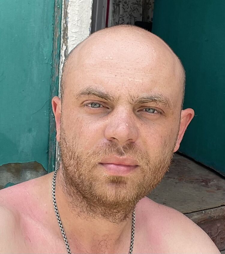  46018397  , 31 ,    