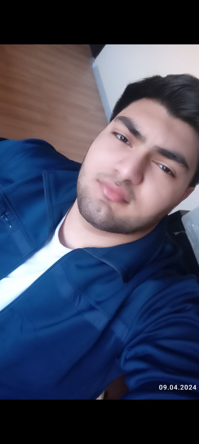  52752347  Ademm, 26 ,    