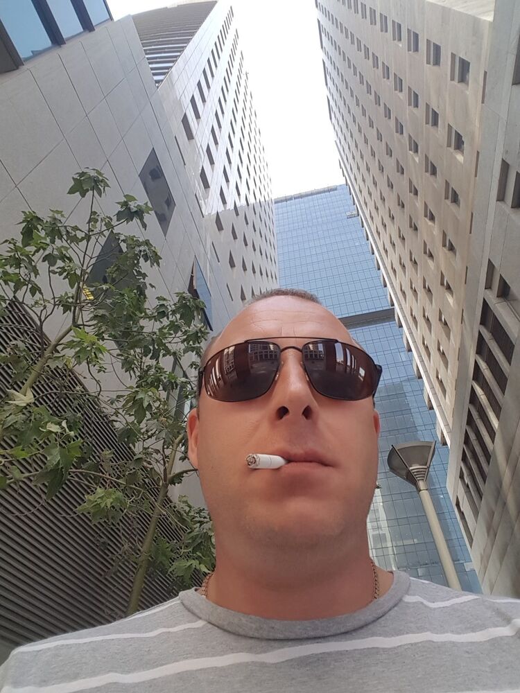  11460027  Pavel, 46 ,    