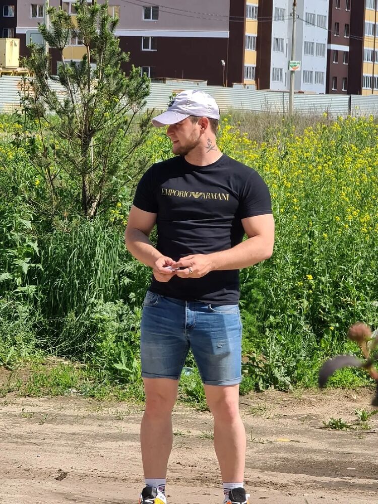  ,   Ivan, 28 ,   ,   