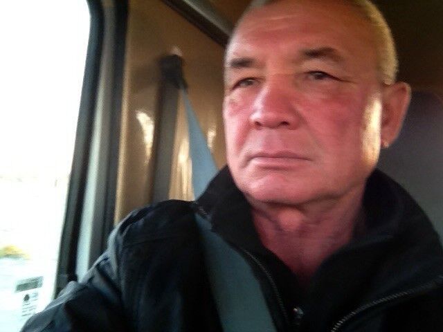  6431327  Leo, 69 ,    