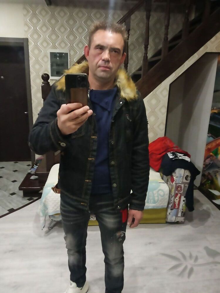  38832937  , 42 ,    