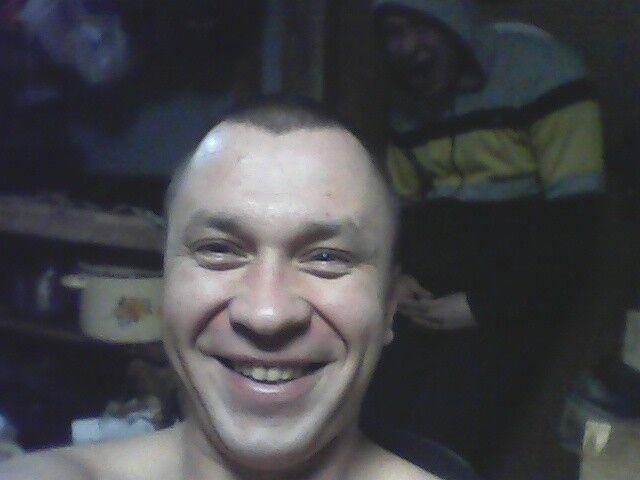  4184757  Denis, 43 ,    