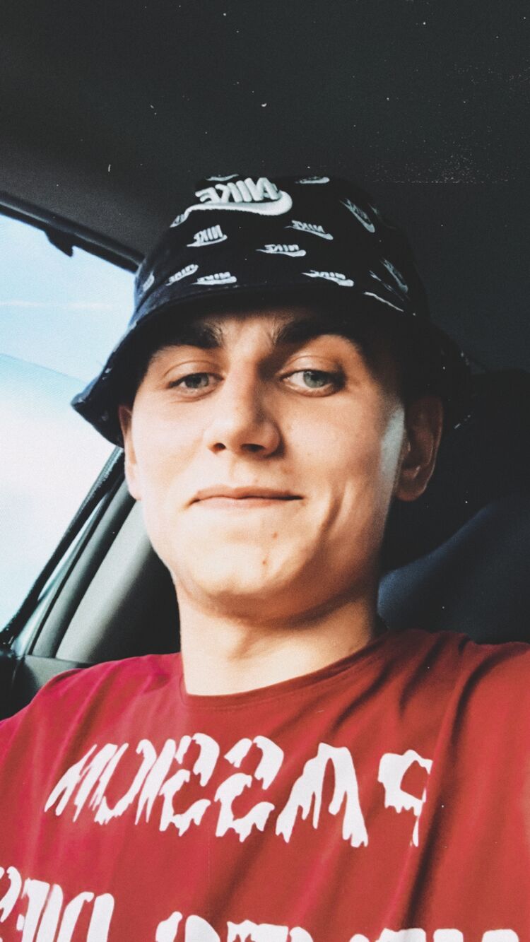  30271887  Kirill, 26 ,    