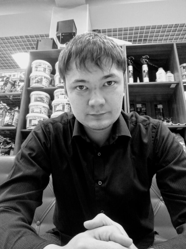  20345277  Anatoly, 30 ,    