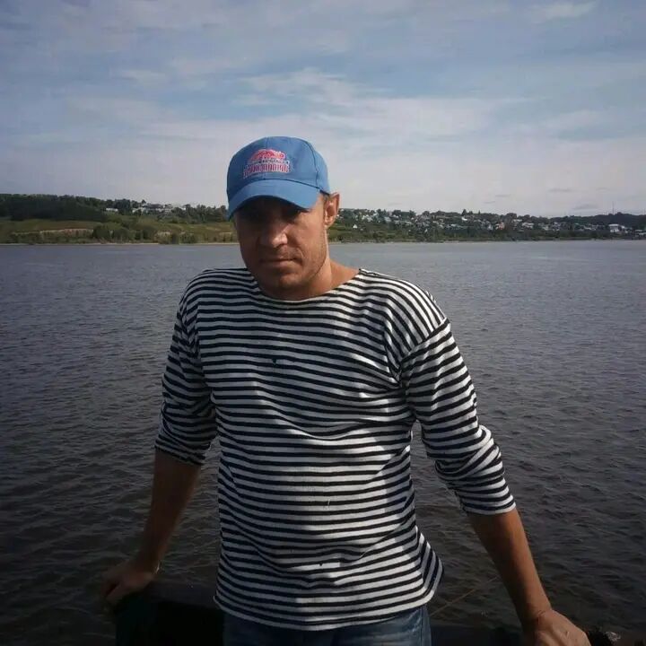  47952297  , 41 ,    