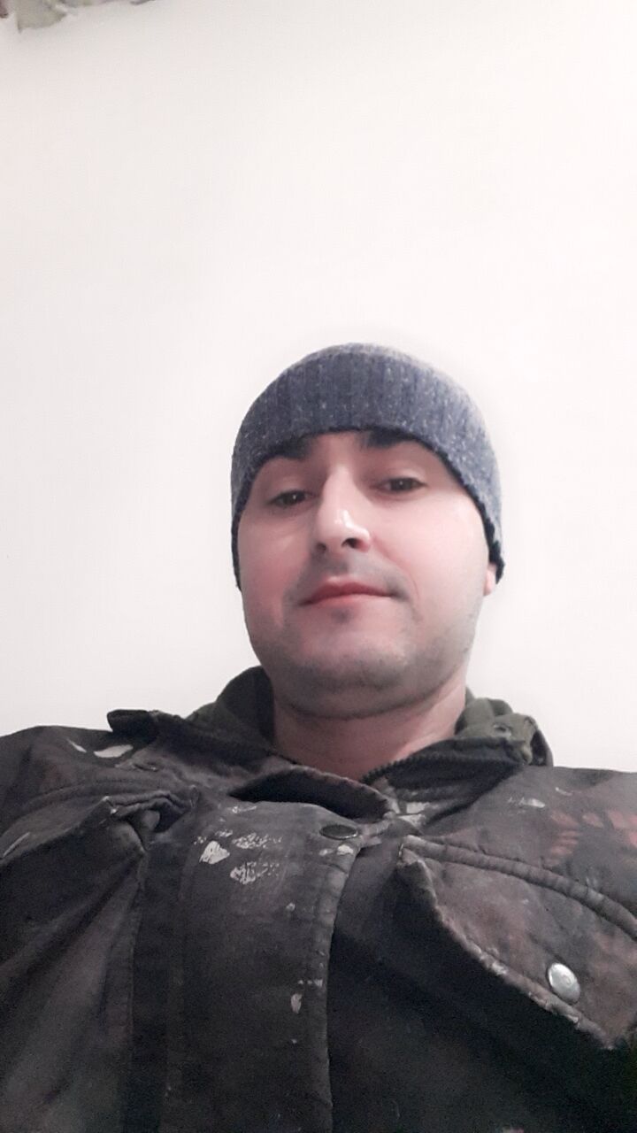  49523527  , 37 ,    