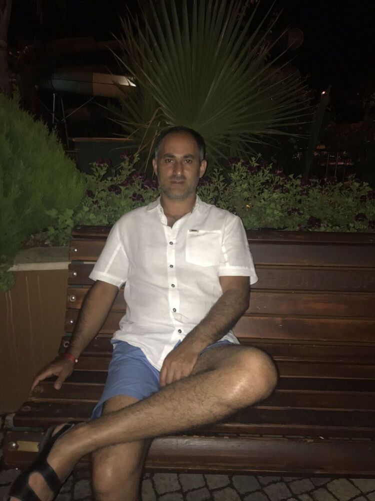 43584247  , 44 ,    