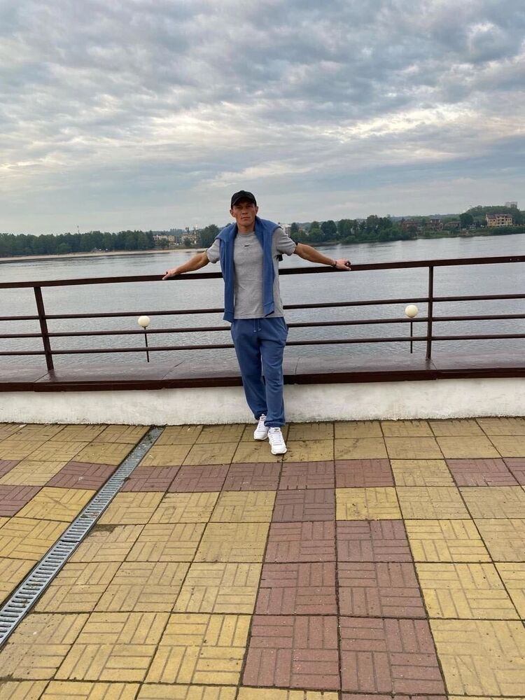  ,   Anton, 37 ,   ,   , c , 