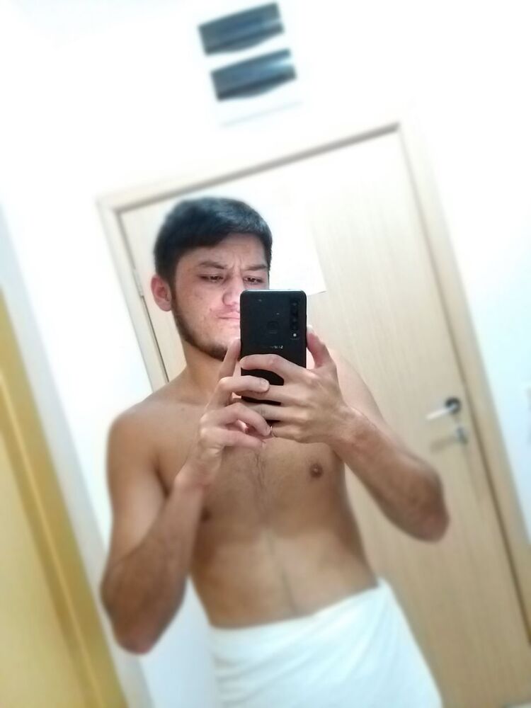  42509537  , 27 ,    
