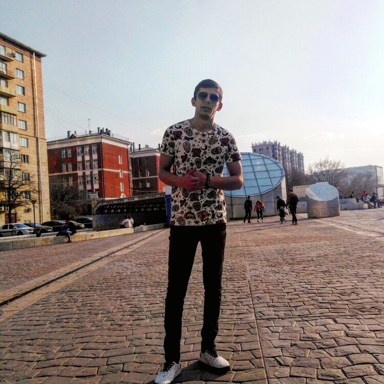  19734257  Jahonbek, 27 ,    