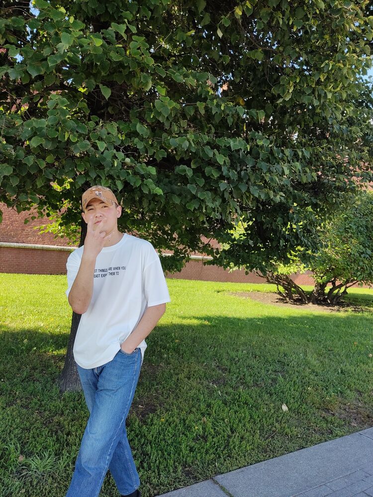  37117867  Shohruh, 22 ,    