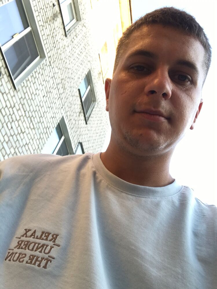  44300807  , 28 ,    