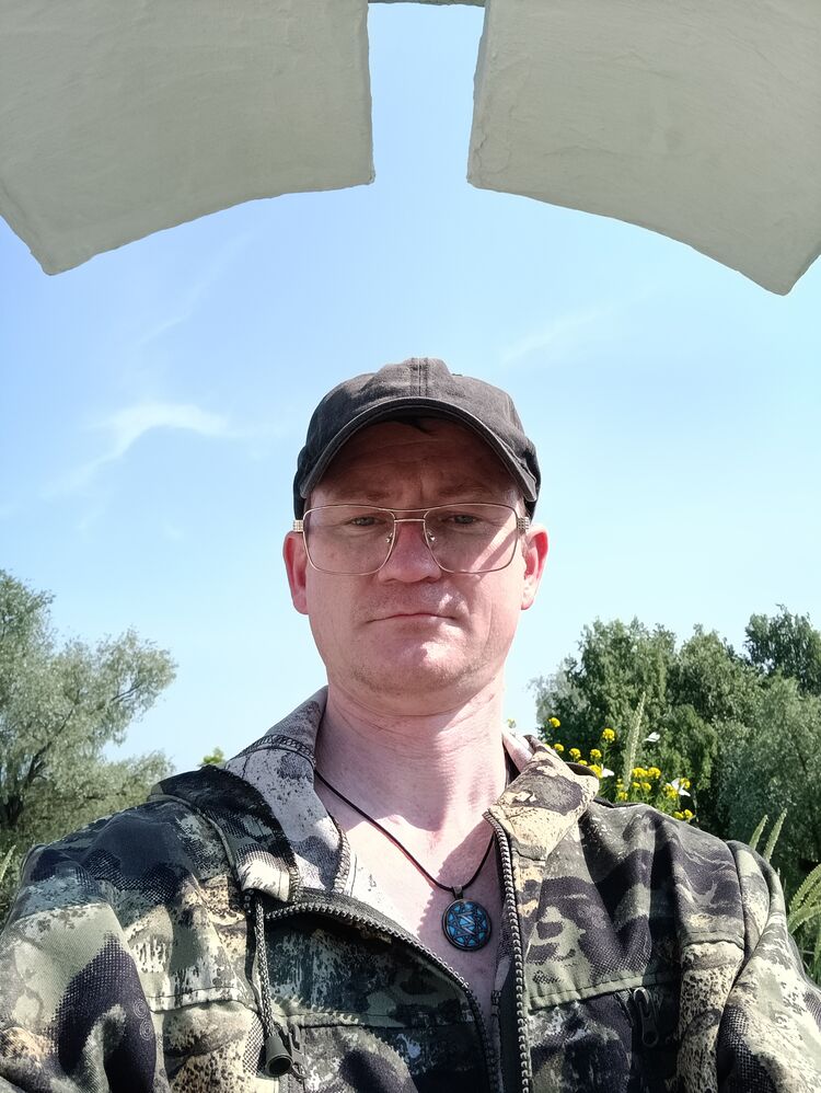  44280677  , 46 ,    