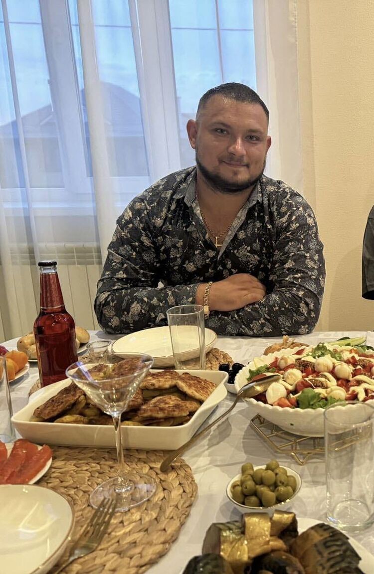  47410217  Oleg, 30 ,    