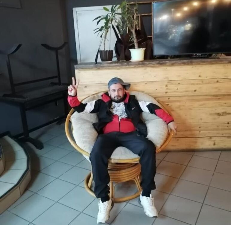  -,   , 37 ,   ,   