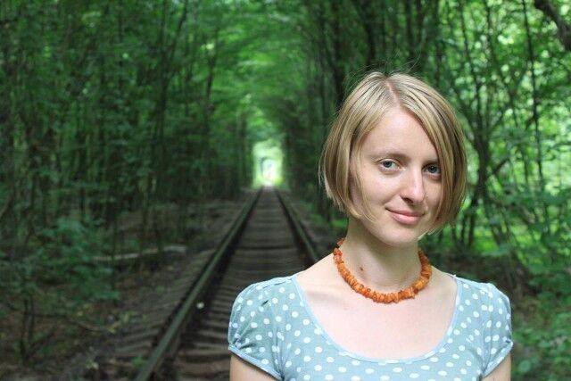  9789097  Elena, 43 ,    