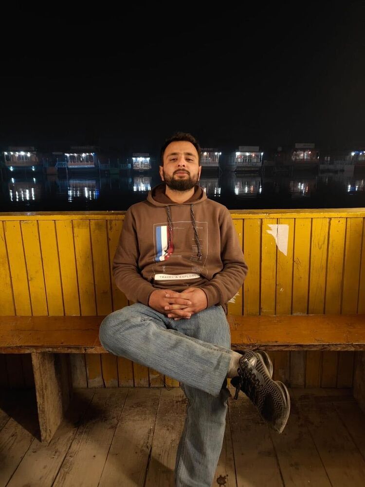  50423027  Sam, 25 ,    -