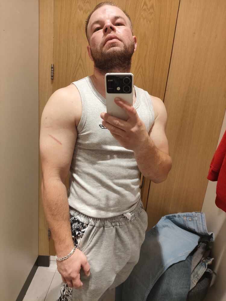  53705717  , 28 ,    