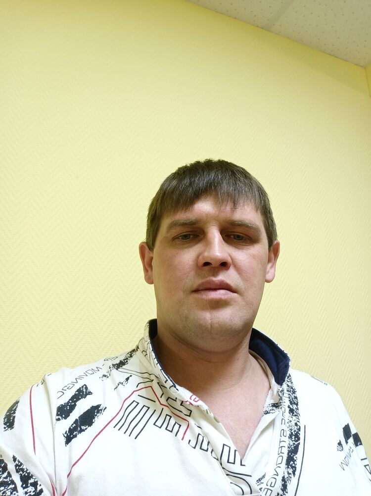  48300197  , 32 ,    