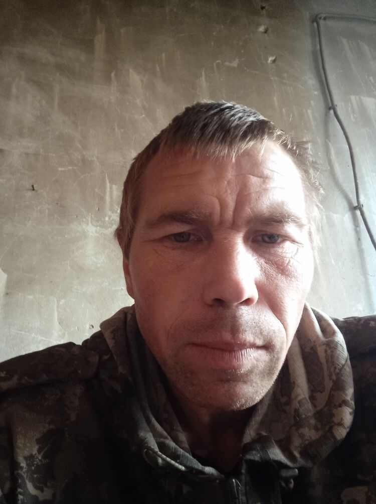  23820267  , 42 ,    