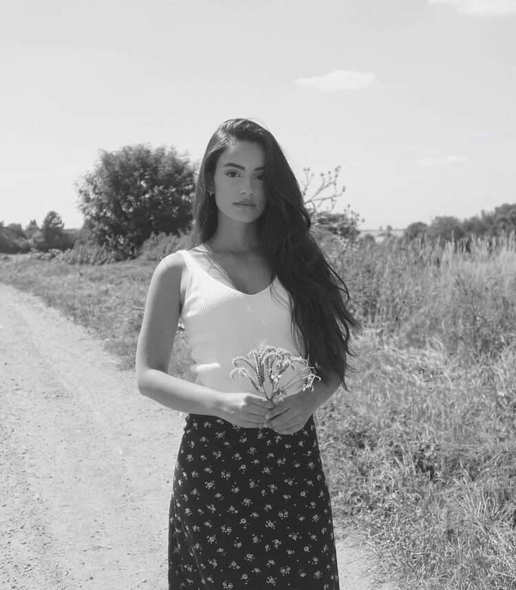  -,   , 30 ,     , c 
