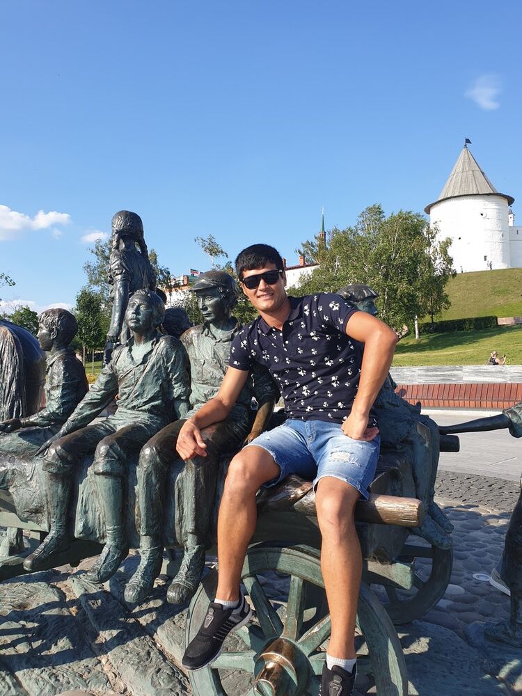  ,   Jahongir, 33 ,   ,   , c 
