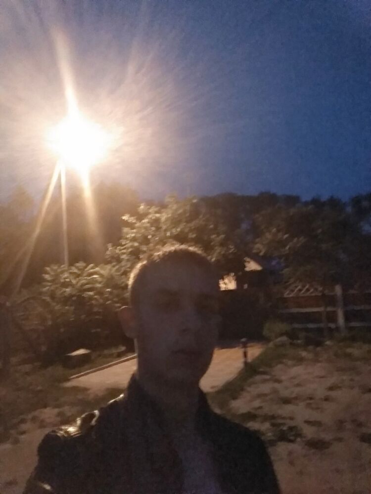  9853817  , 32 ,    