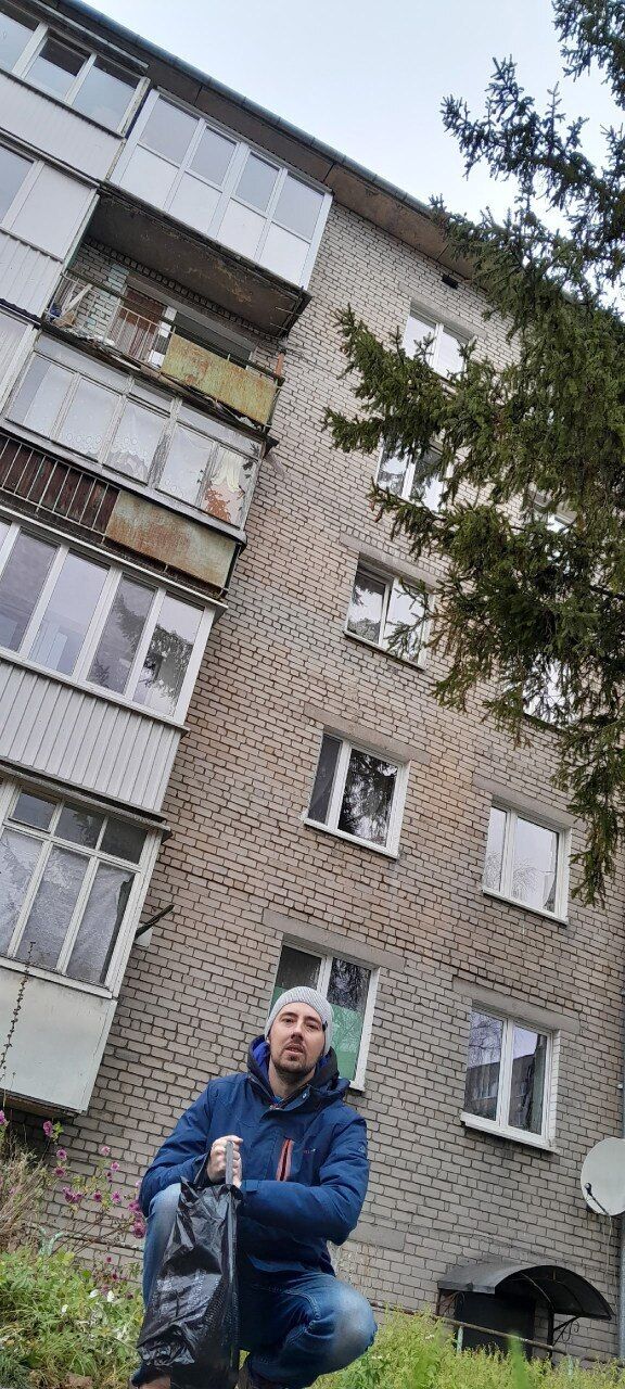  54550827  Arthur james, 55 ,    