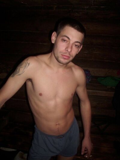  ,   Sasha, 36 ,   