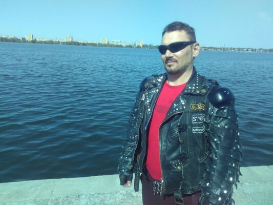  ,   Taras, 49 ,   ,   , c 