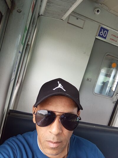  ,   Casanova, 49 ,   ,   