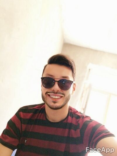  ,   Davron Bek, 32 ,   ,   , c 