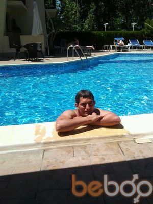  ,   Pavel, 35 ,   