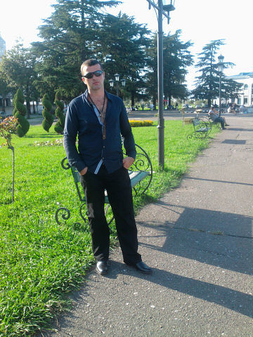  4837667  Irakli, 40 ,    