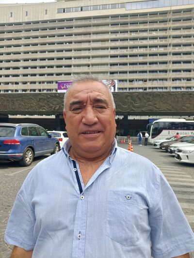  ,   Anatoliy, 52 ,   ,   , c , 