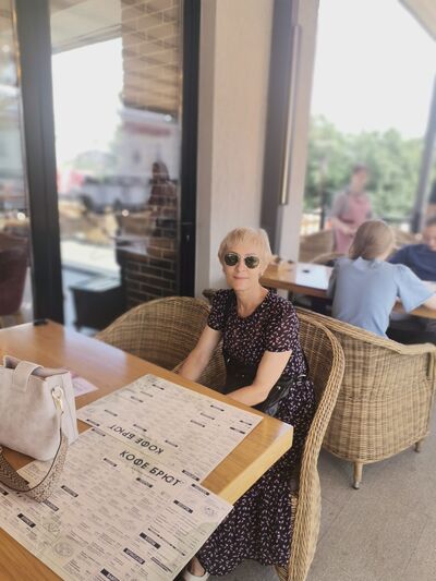  ,   Elena, 56 ,   ,   , c 