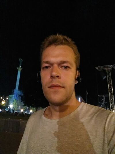  ,   Stanislav, 37 ,   ,   , c 