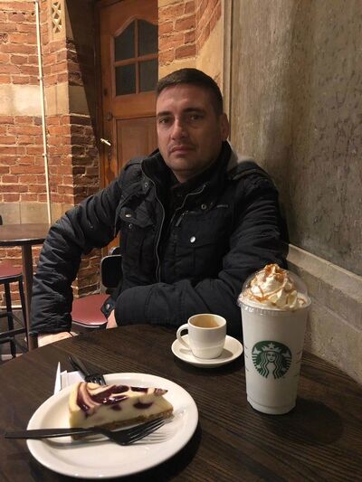  Azor,   Alex, 47 ,   ,   , c 