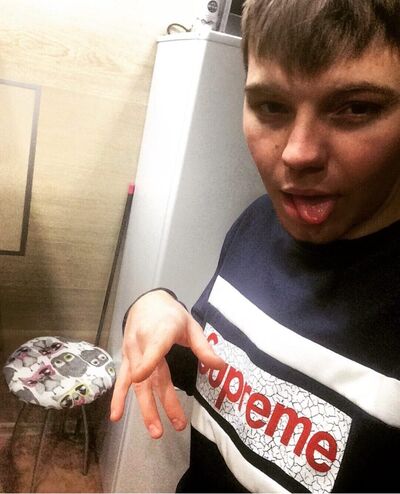  ,   Viktor, 27 ,   ,   , c , 