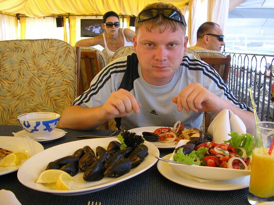  ,   ALeX, 42 ,   