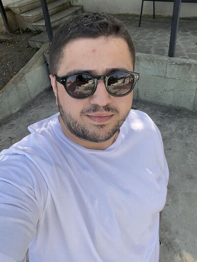  ,   Levan, 32 ,   ,   , 