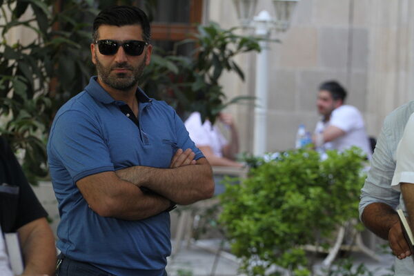  ,   Niko, 41 ,   ,   , c 