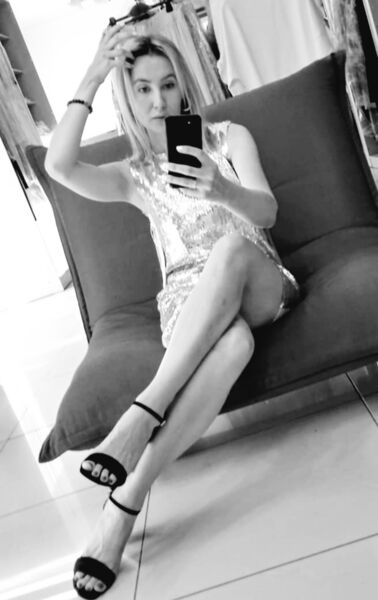  ,   Ulya, 42 ,   ,   , c , 