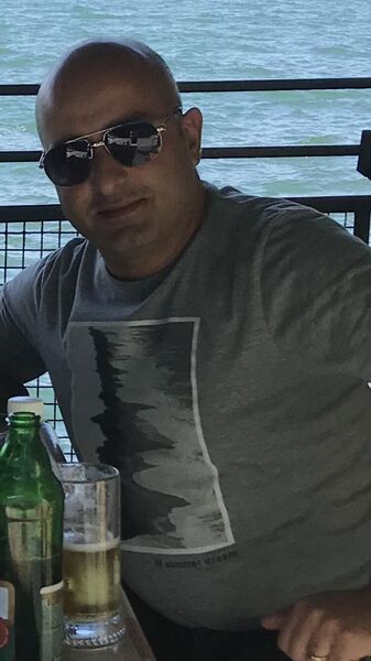  --,   Artur, 37 ,   ,   , c , 